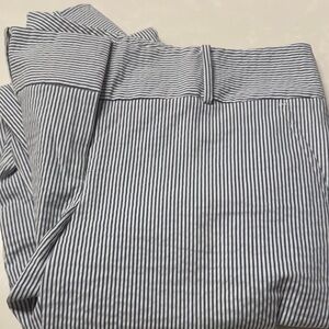Ann Taylor seersucker ankle trouser.